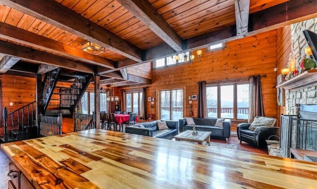 Photo of Livingroom in Sainte-Agathe-des-Monts