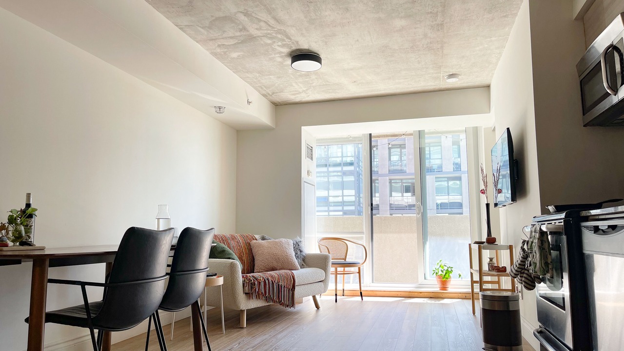 Photo of Livingroom in Little Portugal