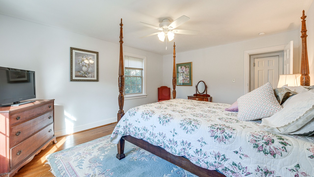 Photo of Bedroom in Glen Allen