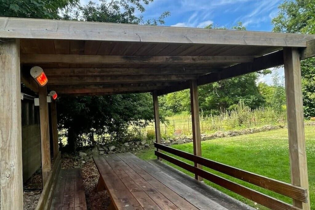 Photo of Outdoor in Lullington