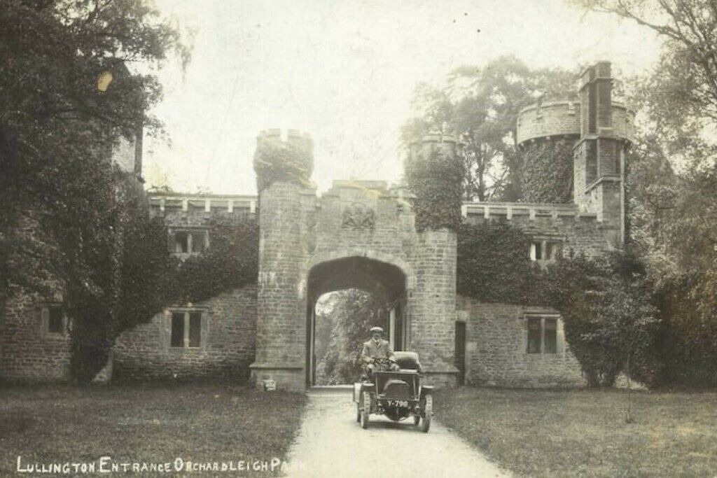 Photo of Bedroom in Lullington