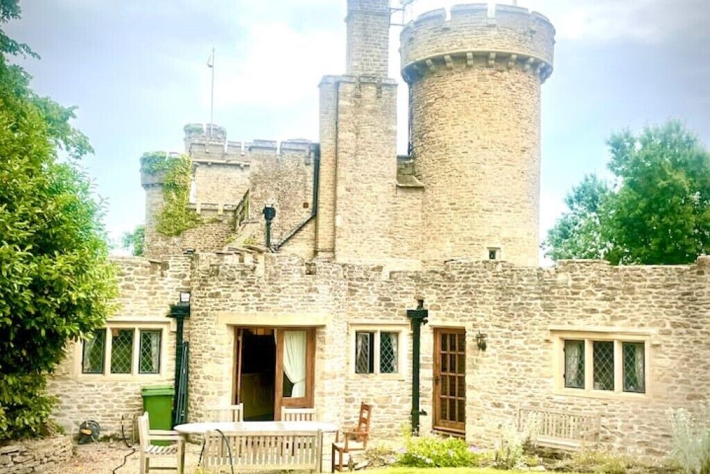 Photo of Outdoor in Lullington