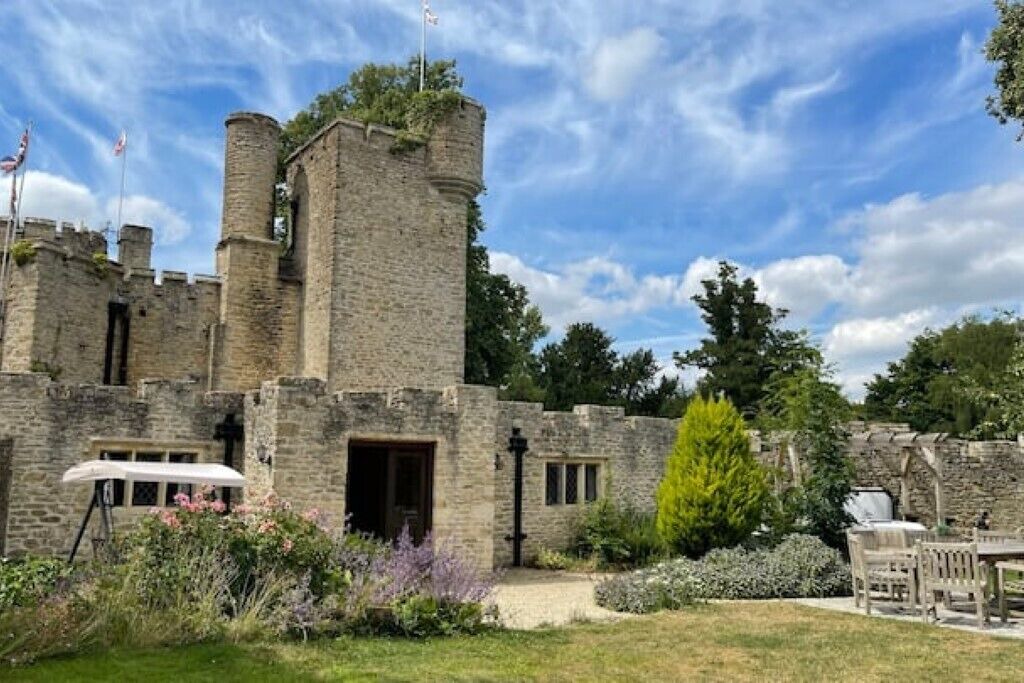 Photo of Outdoor in Lullington