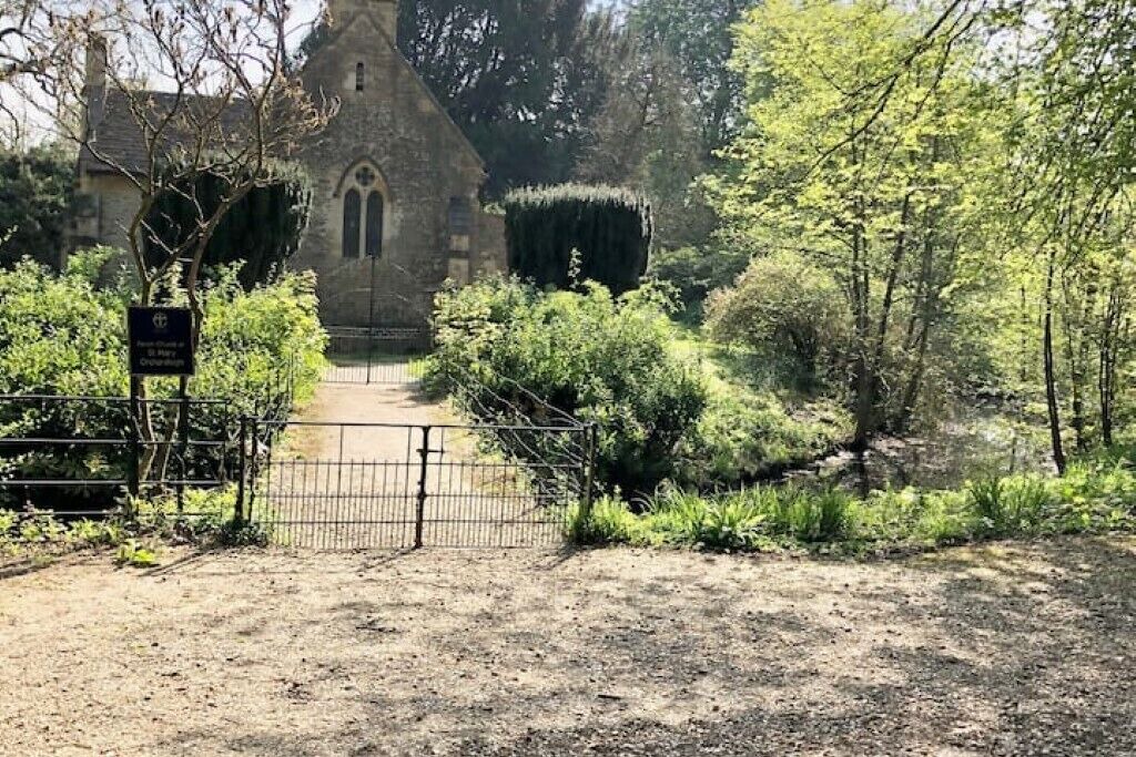 Photo of Outdoor in Lullington