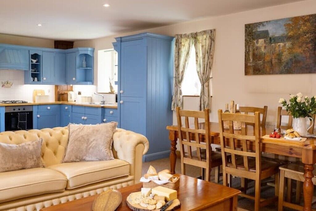 Photo of Livingroom in Lullington