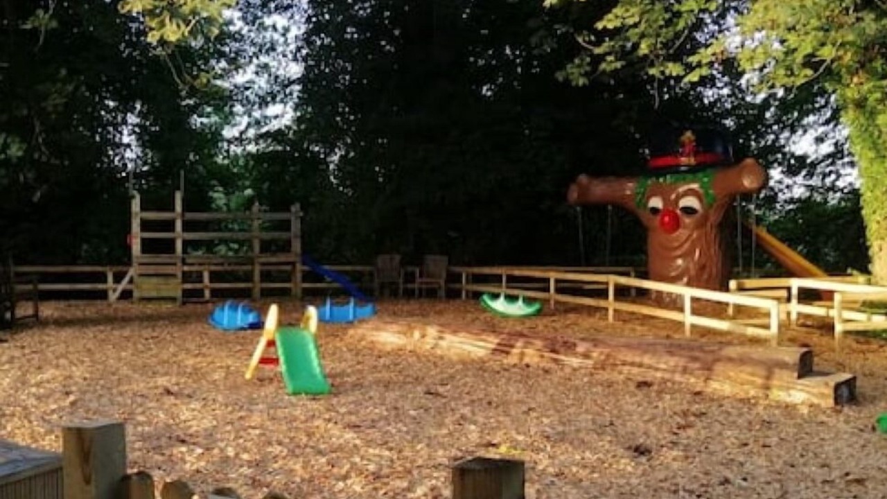 Photo of Others in Lullington