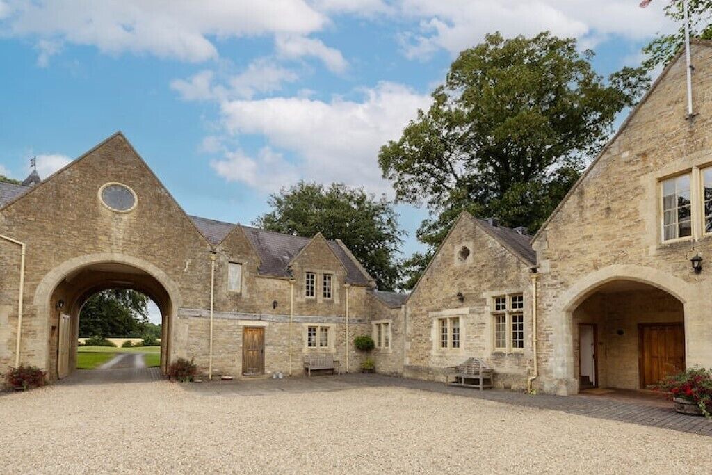 Photo of Outdoor in Lullington