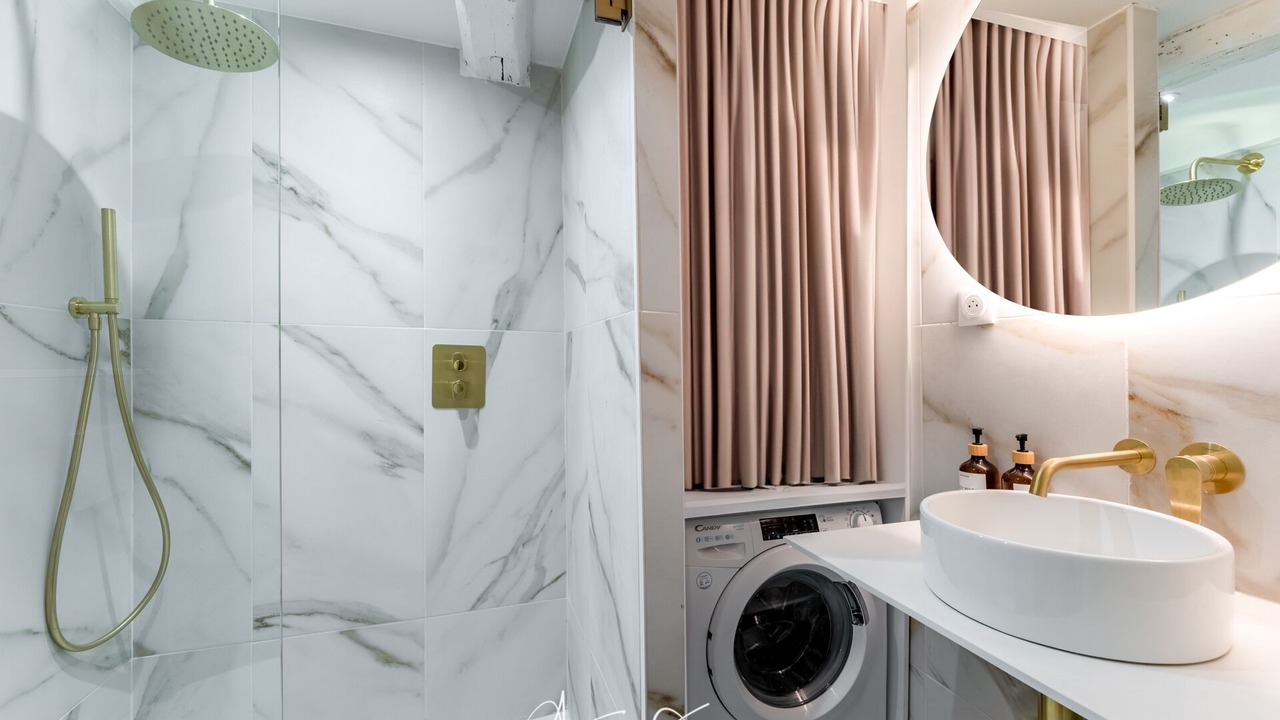 Photo of Bathroom in Quartier Saint-Marc - Croix de Pierre - Saint-Nicaise