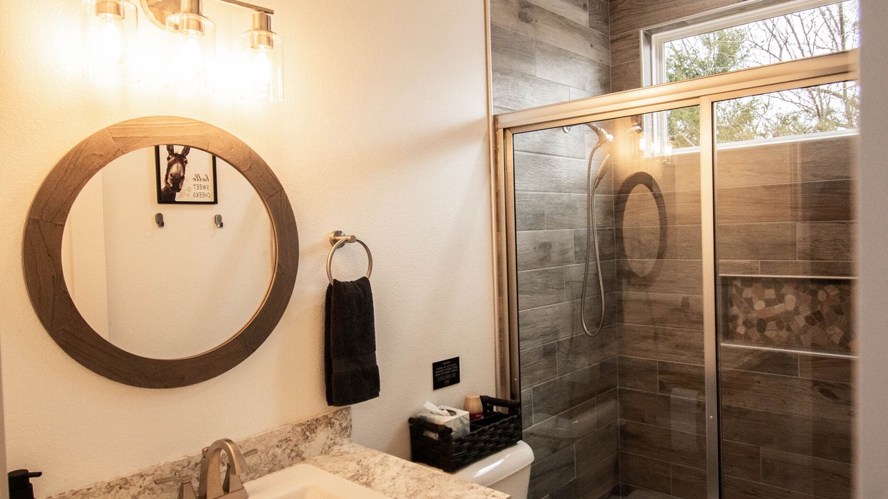 Photo of Bathroom in Gober