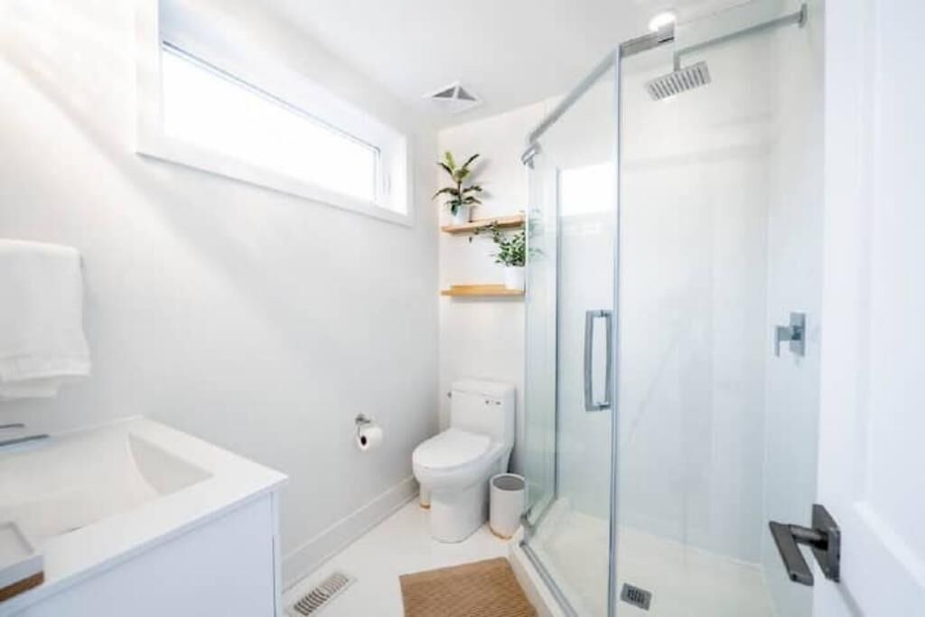 Photo of Bathroom in Niagara Falls