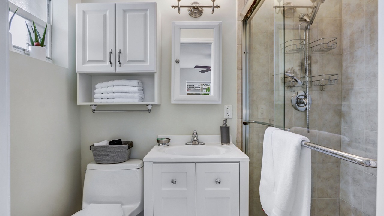 Photo of Bathroom in Central Corals