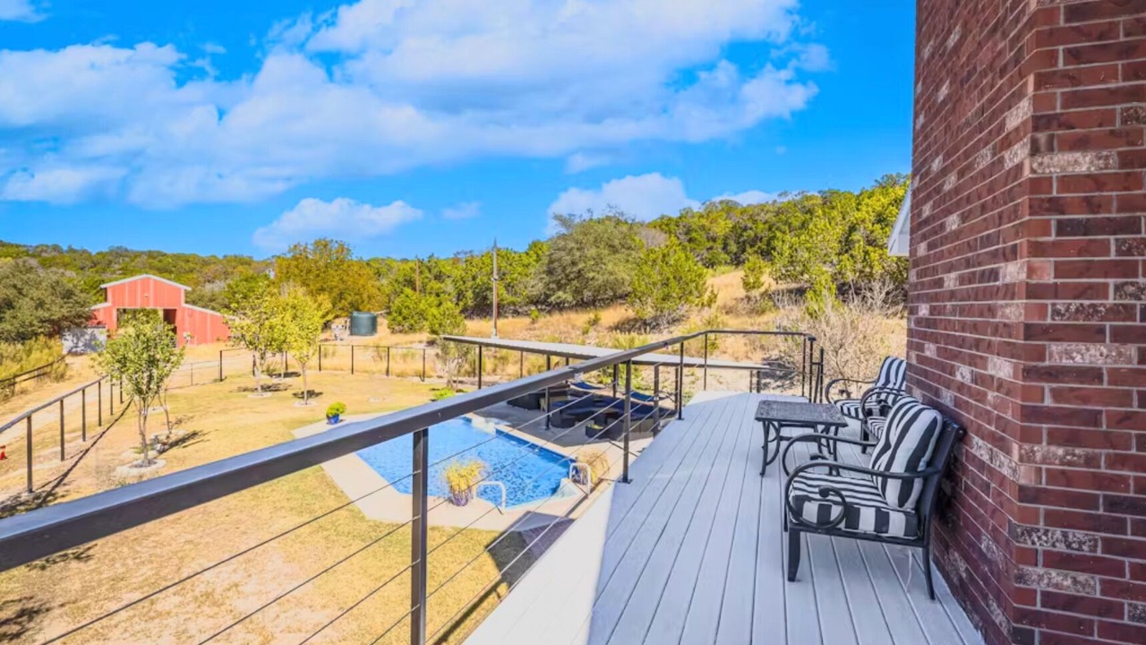 Photo of Patio Balcony in Comfort