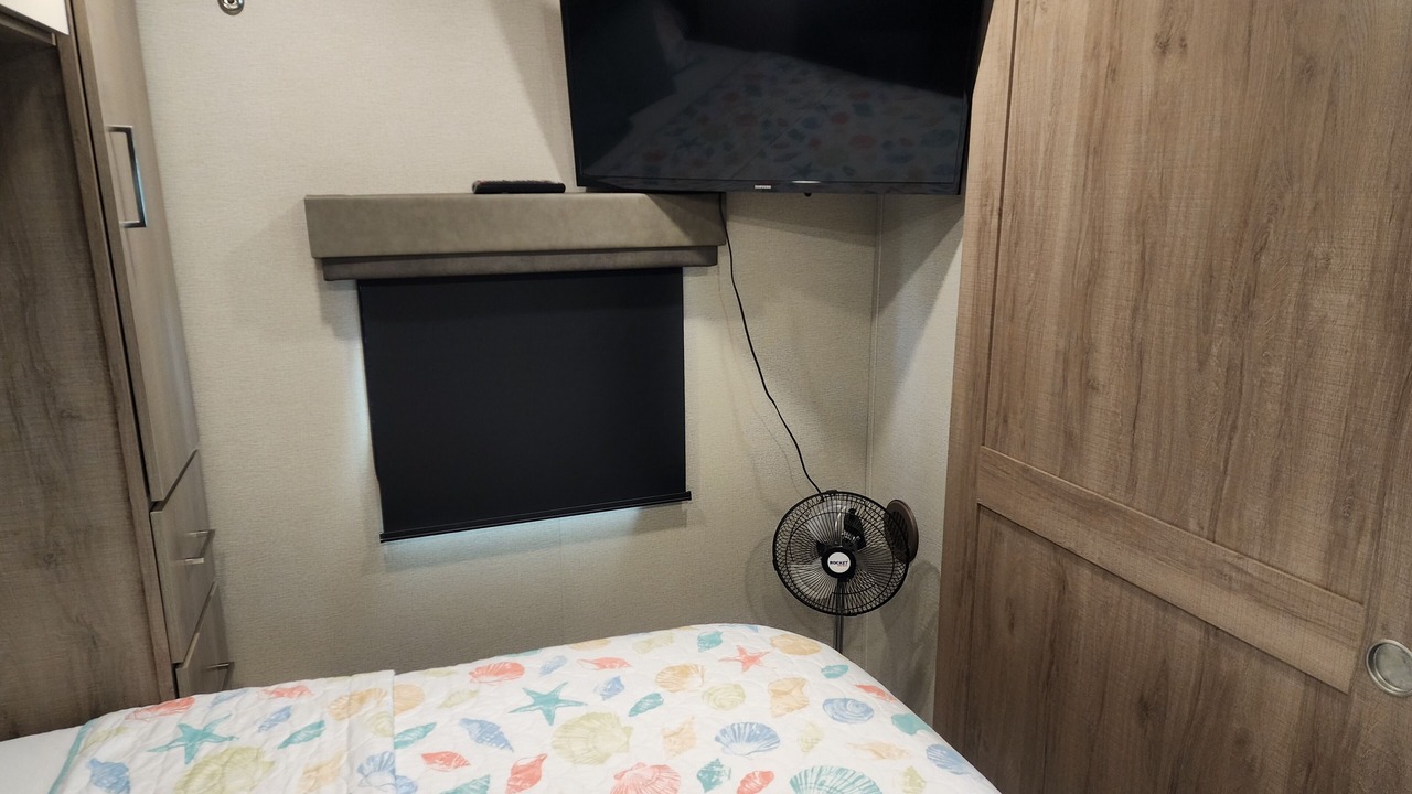 Photo of Bedroom in City-by-the Sea