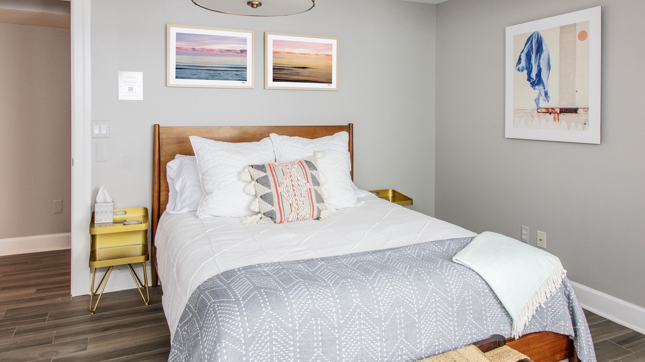 Photo of Bedroom in Midtown