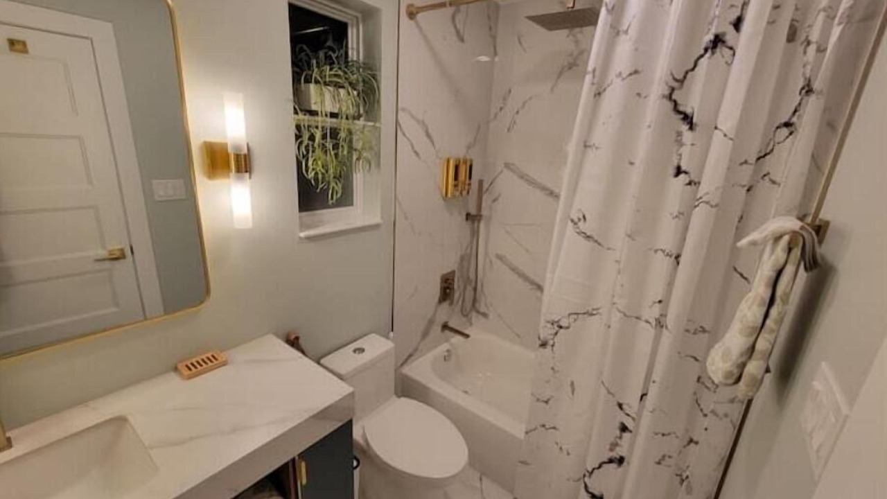 Photo of Bathroom in Rising Fawn