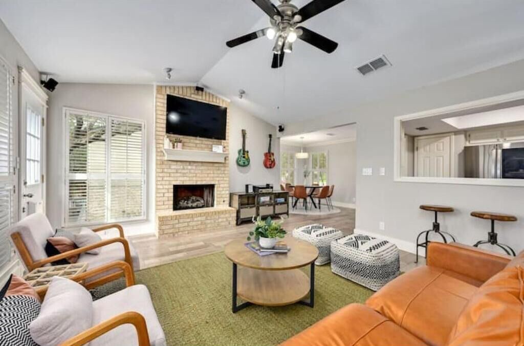 Photo of Livingroom in Austin