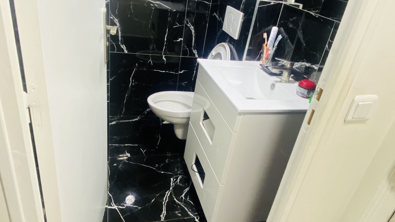 Photo of Bathroom in Gare