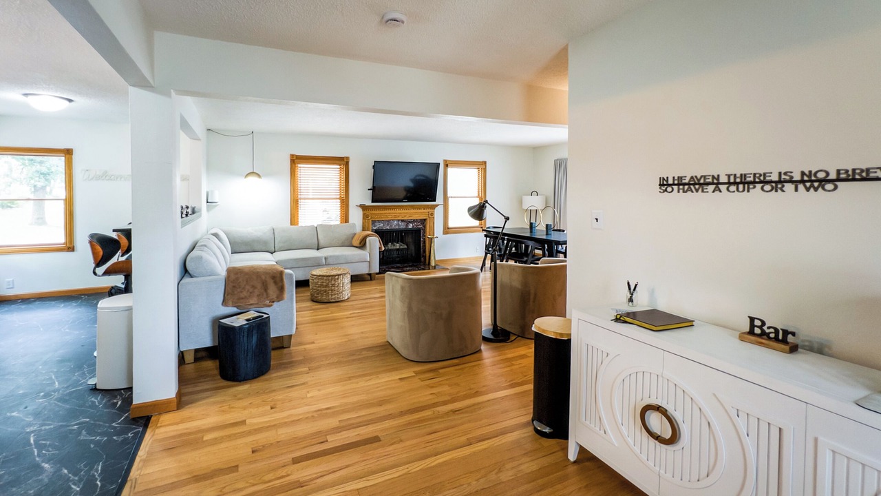 Photo of Livingroom in University Heights