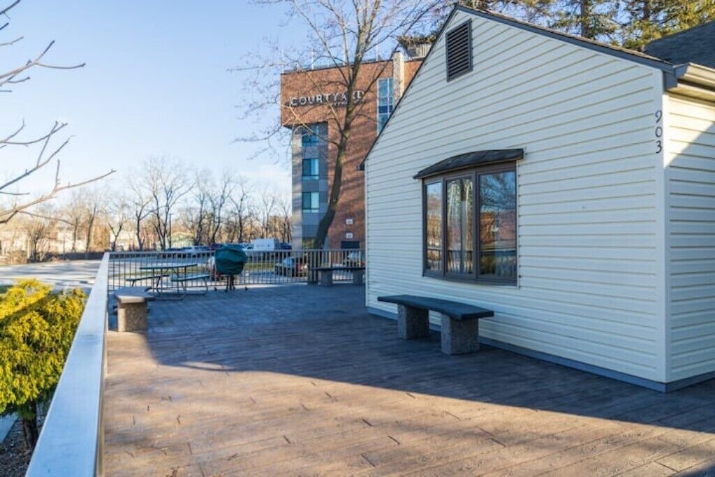 Photo of Outdoor in University Heights