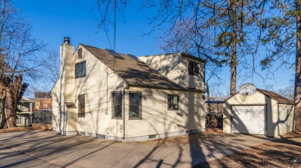 Photo of Outdoor in University Heights