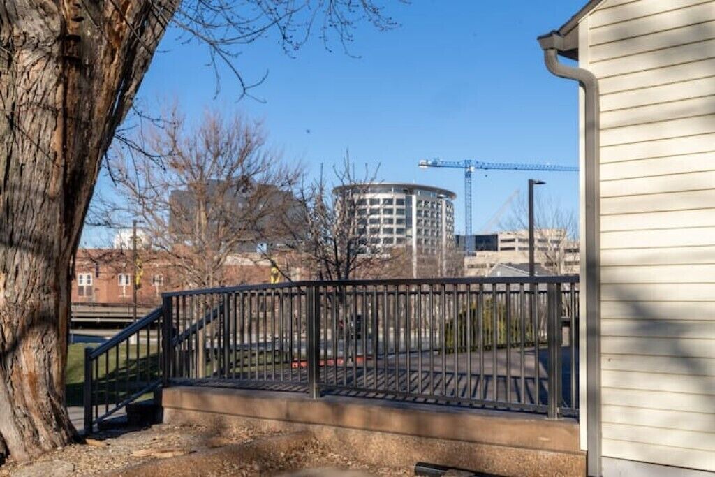 Photo of Outdoor in University Heights