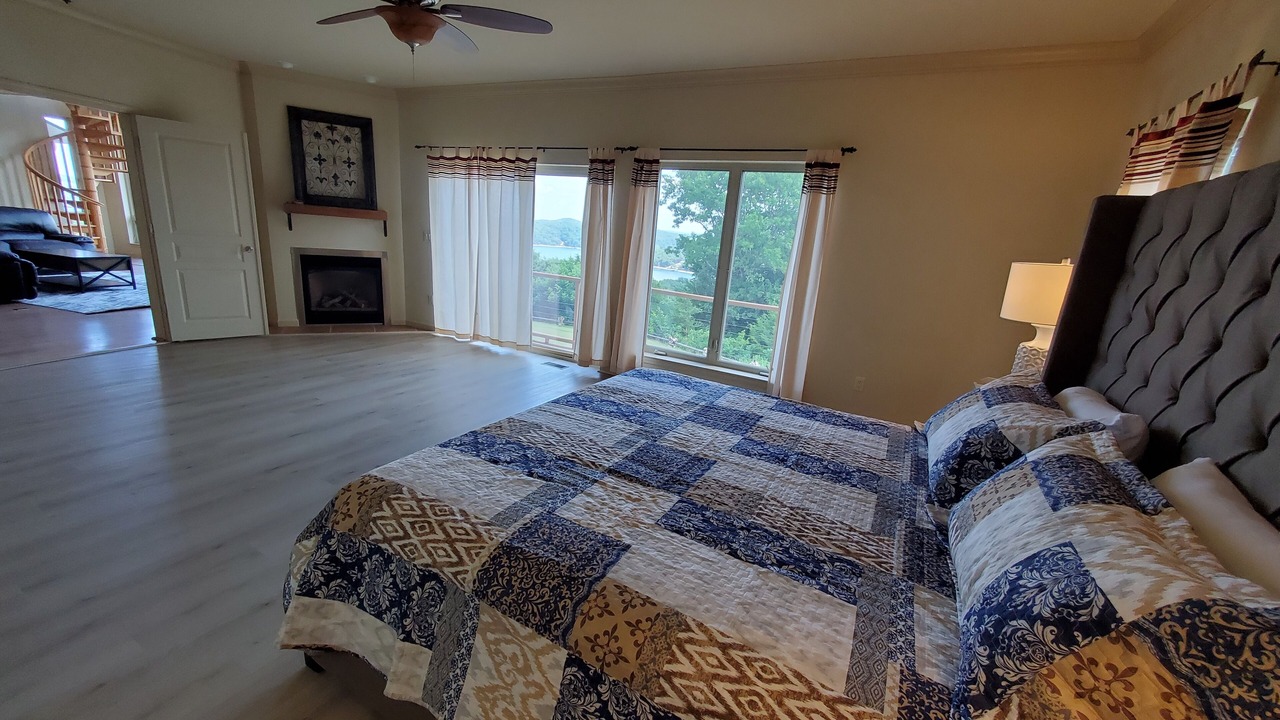 Photo of Bathroom in Lost Bridge Village