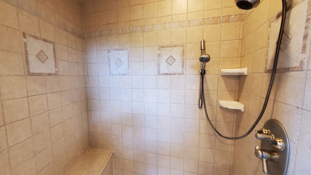 Photo of Bathroom in Lost Bridge Village