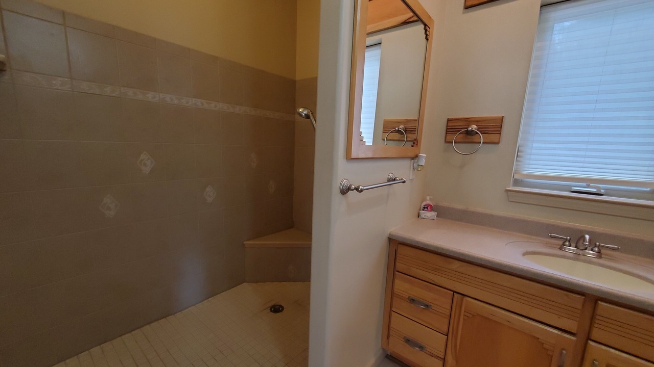 Photo of Bathroom in Lost Bridge Village