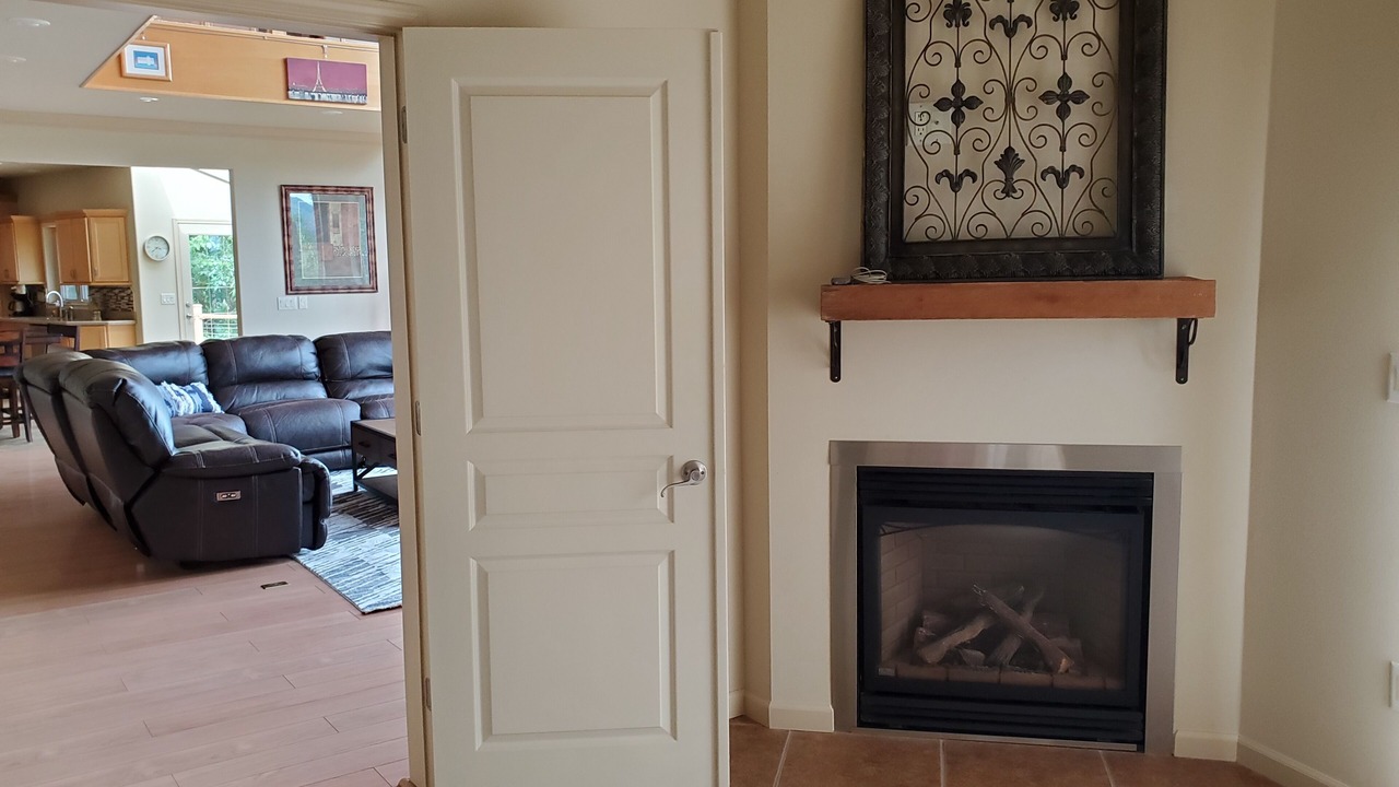 Photo of Livingroom in Lost Bridge Village