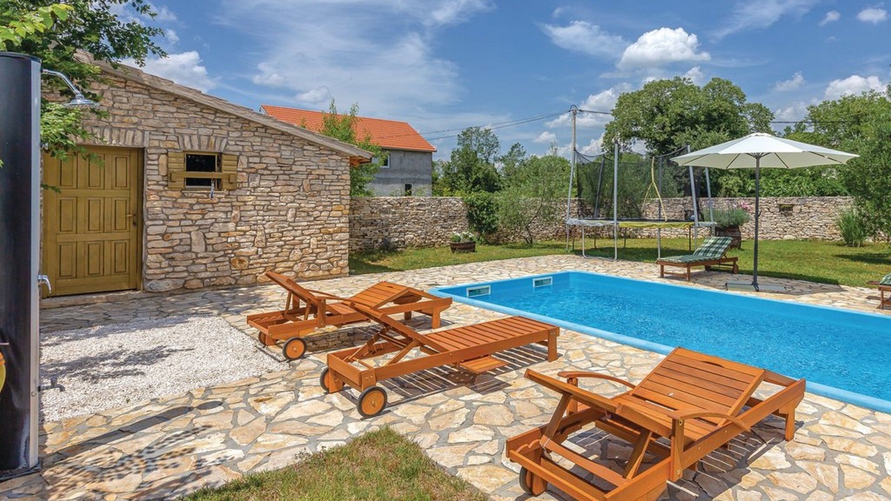 Photo of Outdoor in Puljane