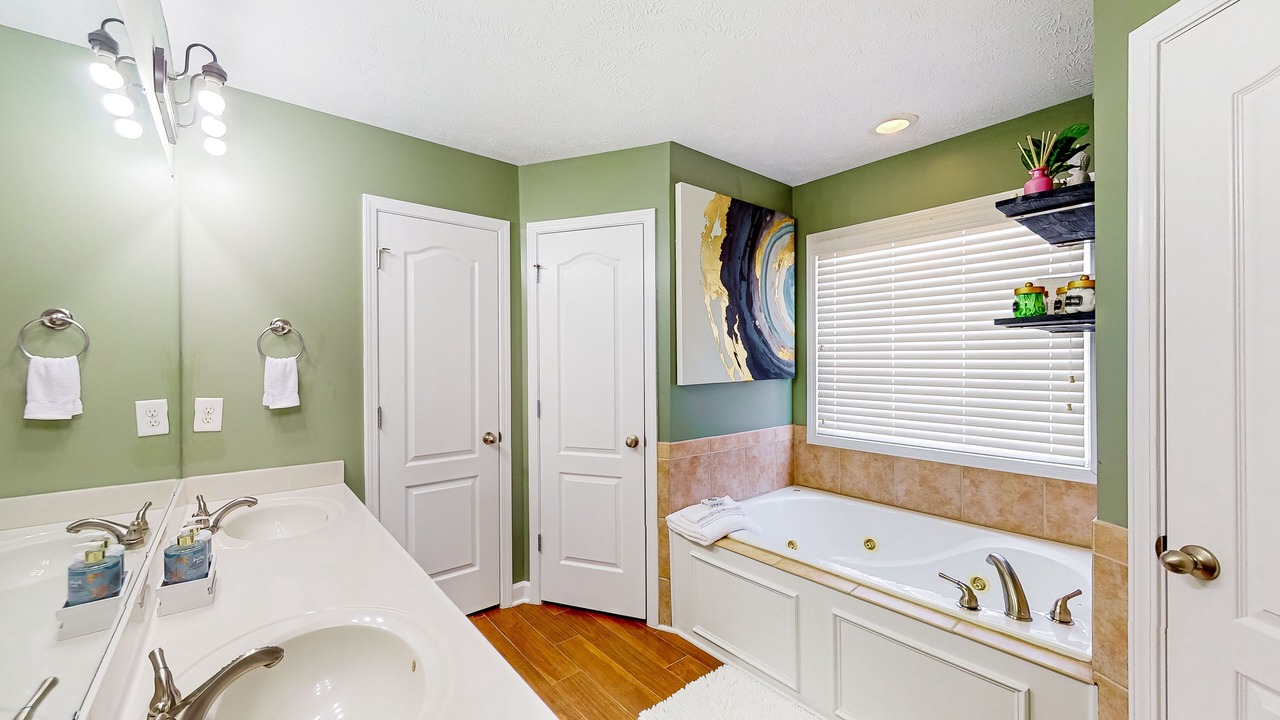 Photo of Bathroom in Cameron