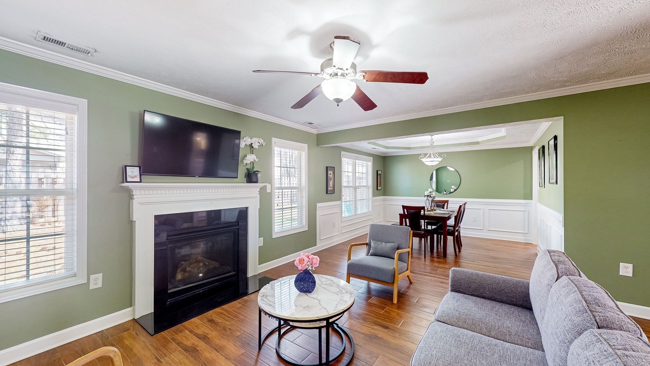 Photo of Livingroom in Cameron