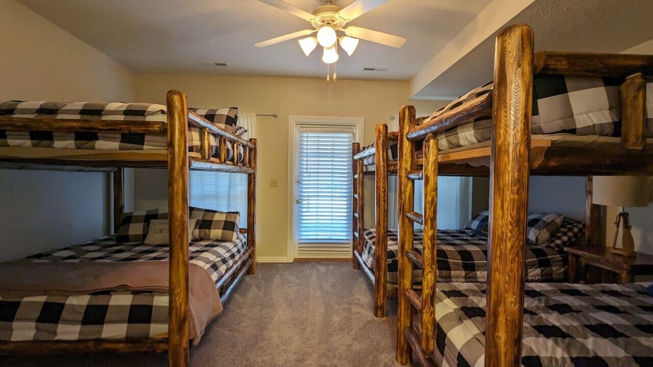 Photo of Bedroom in Eureka Springs
