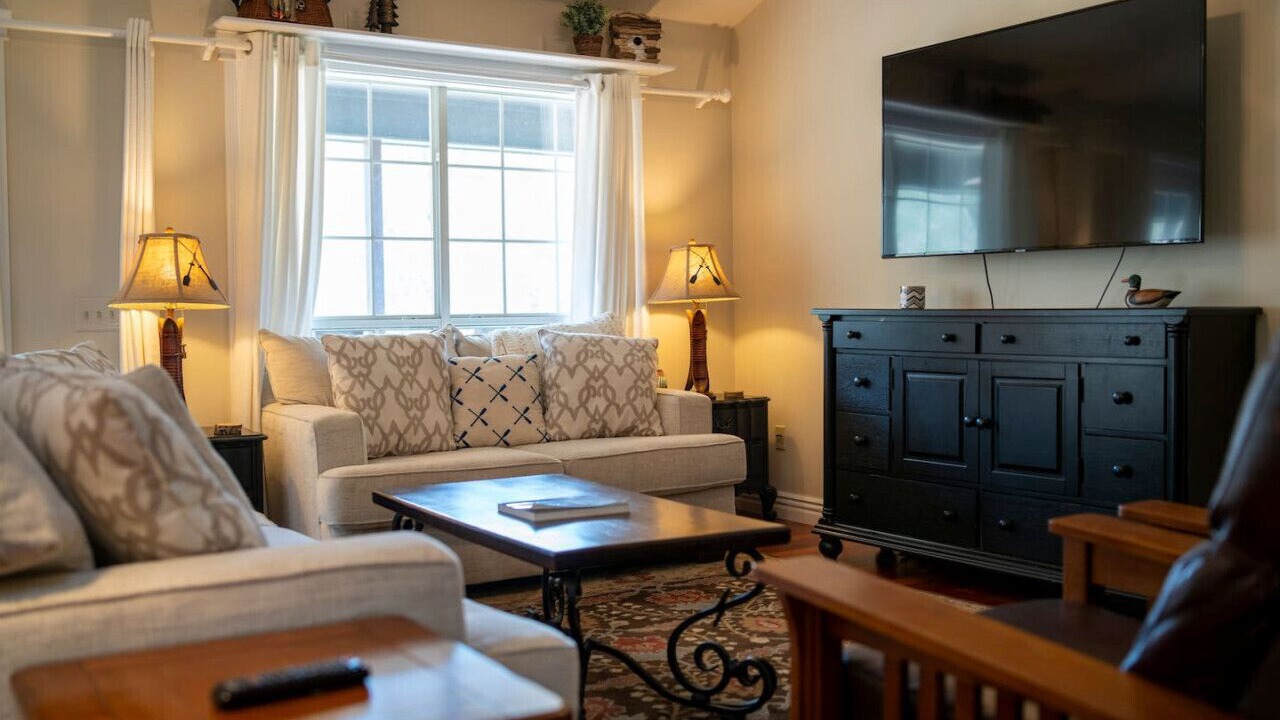 Photo of Livingroom in Eureka Springs