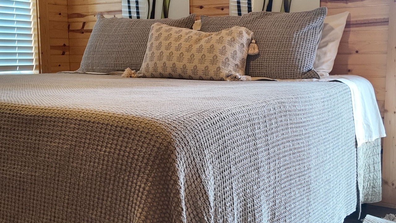 Photo of Bedroom in Elgin