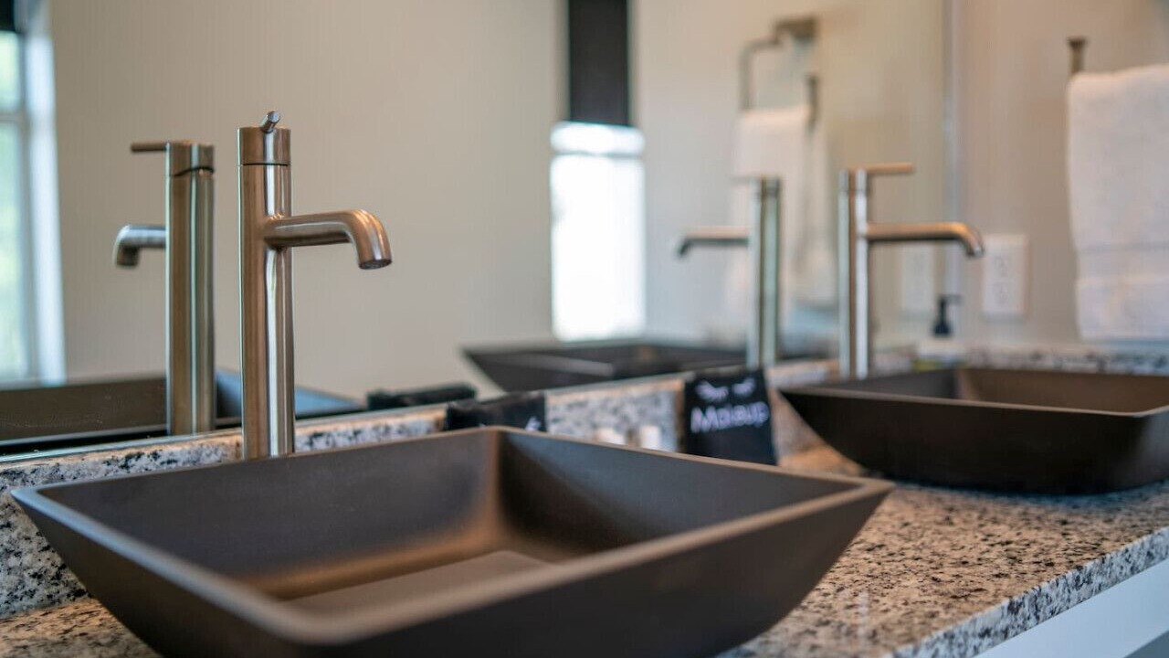 Photo of Bathroom in Eureka Springs Historic District