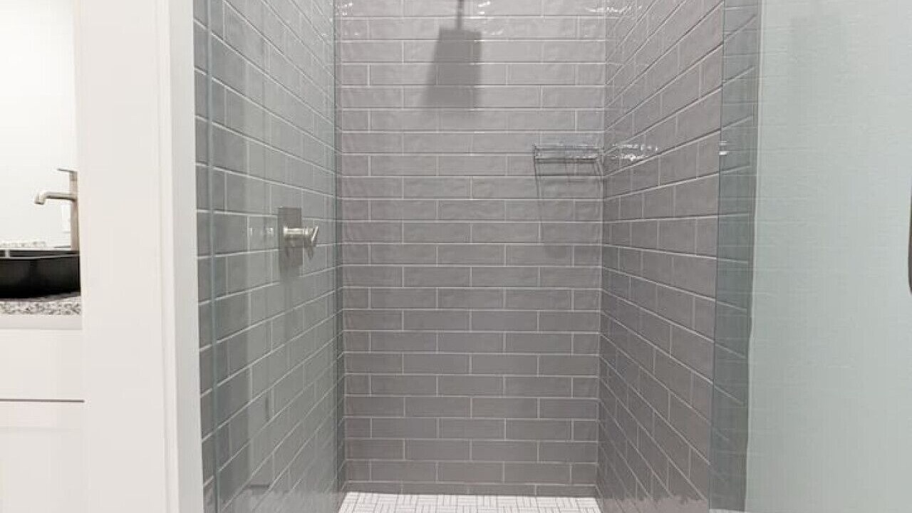 Photo of Bathroom in Eureka Springs Historic District