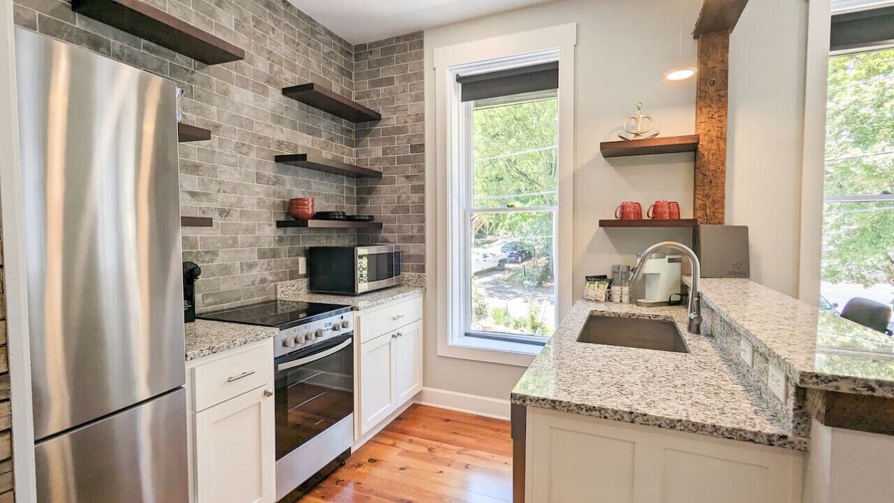 Photo of Kitchen in Eureka Springs Historic District