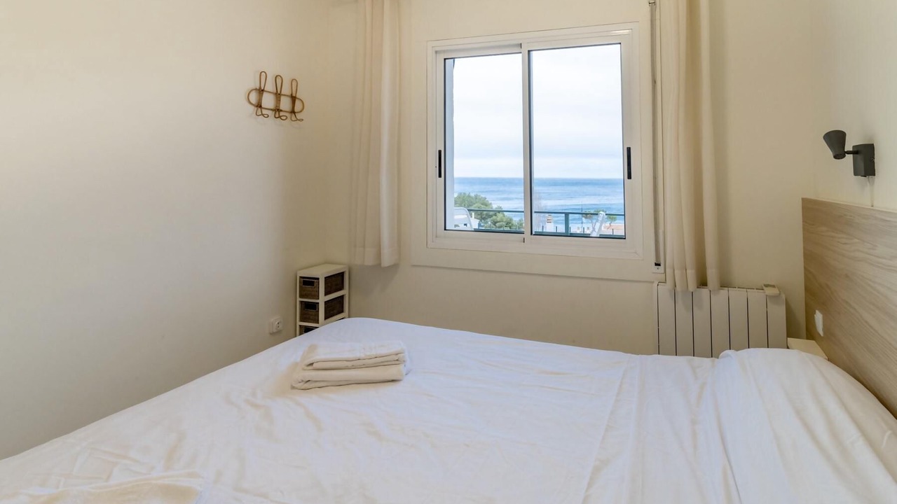 Photo of Bedroom in Llanca