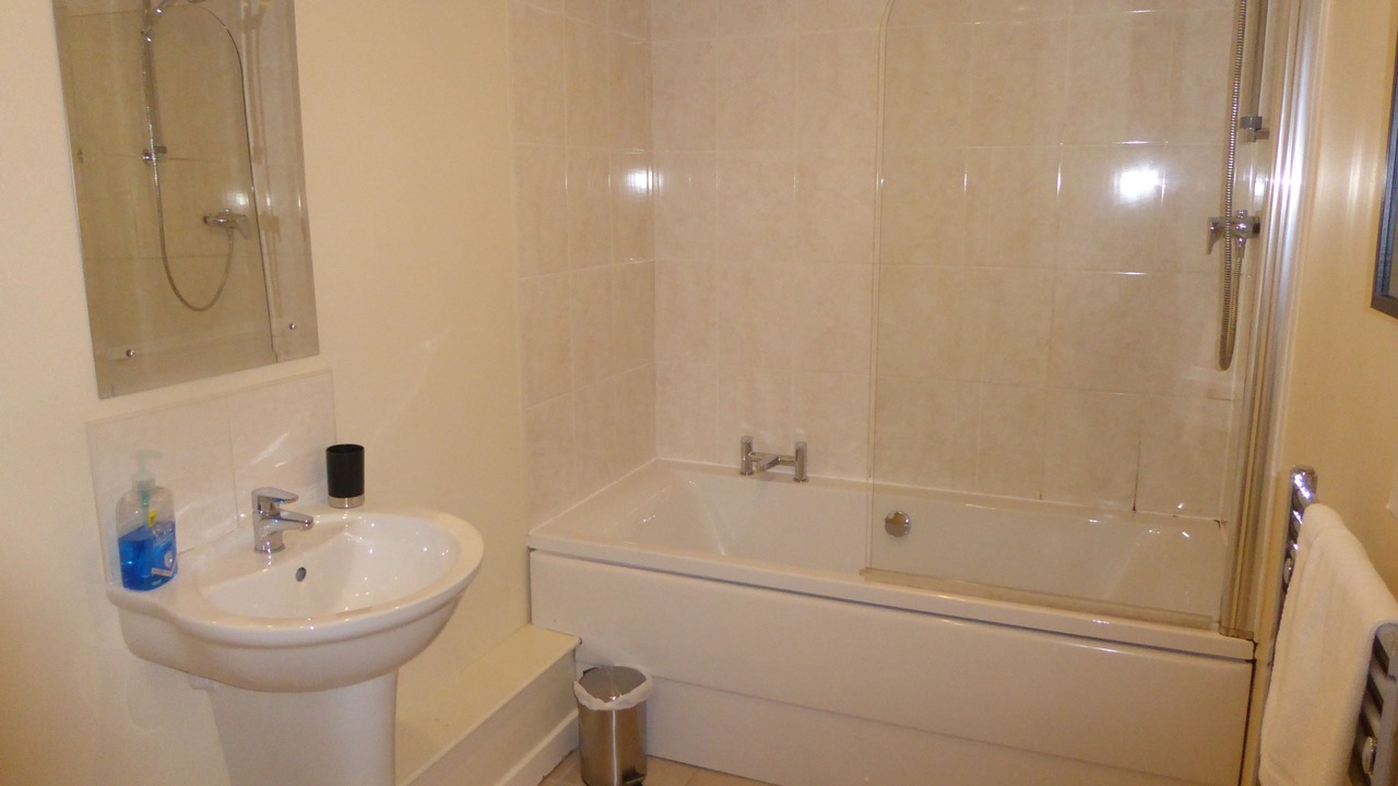 Photo of Bathroom in Arden