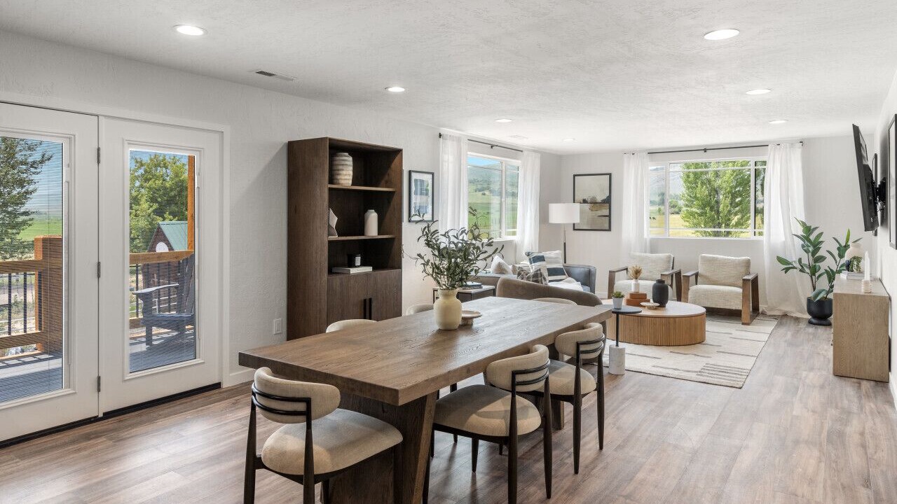 Photo of Livingroom in St. Charles