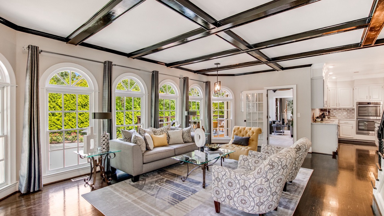 Photo of Livingroom in Sandy Springs