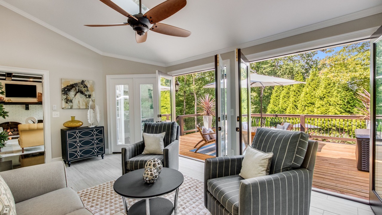 Photo of Livingroom in Sandy Springs