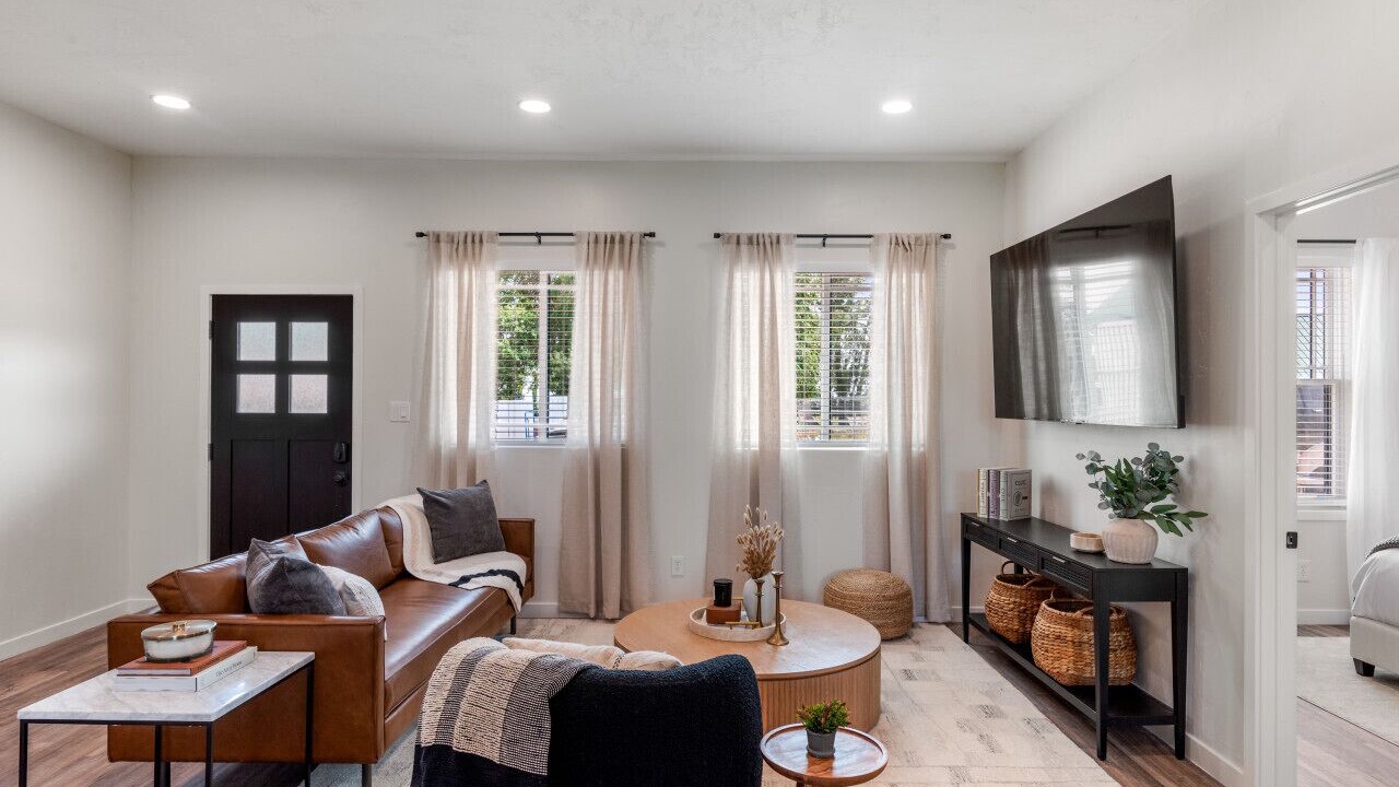 Photo of Livingroom in St. Charles