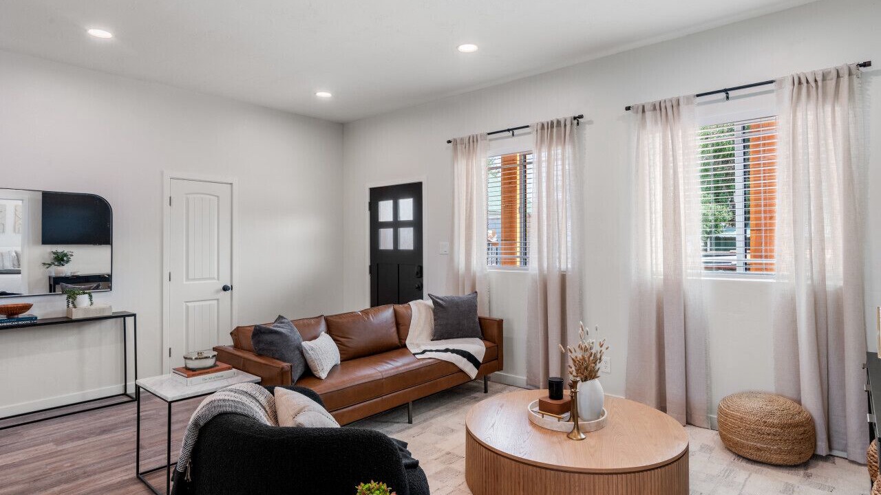 Photo of Livingroom in St. Charles