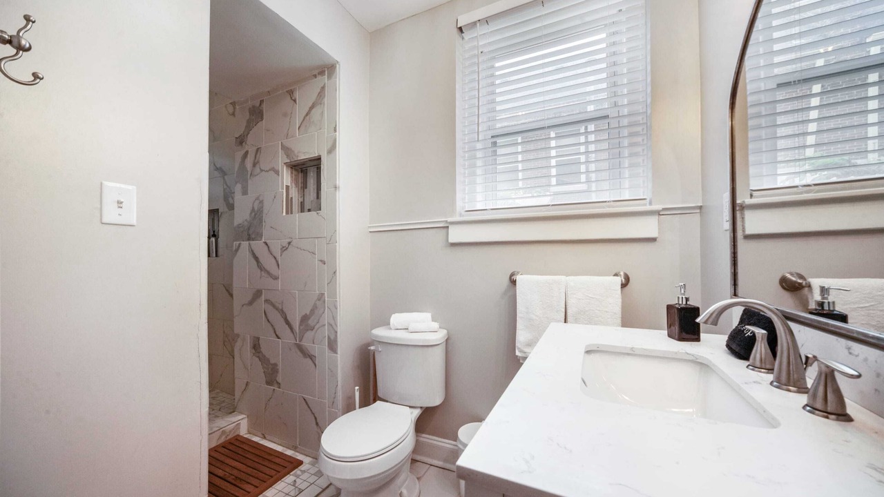 Photo of Bathroom in Shelby Park