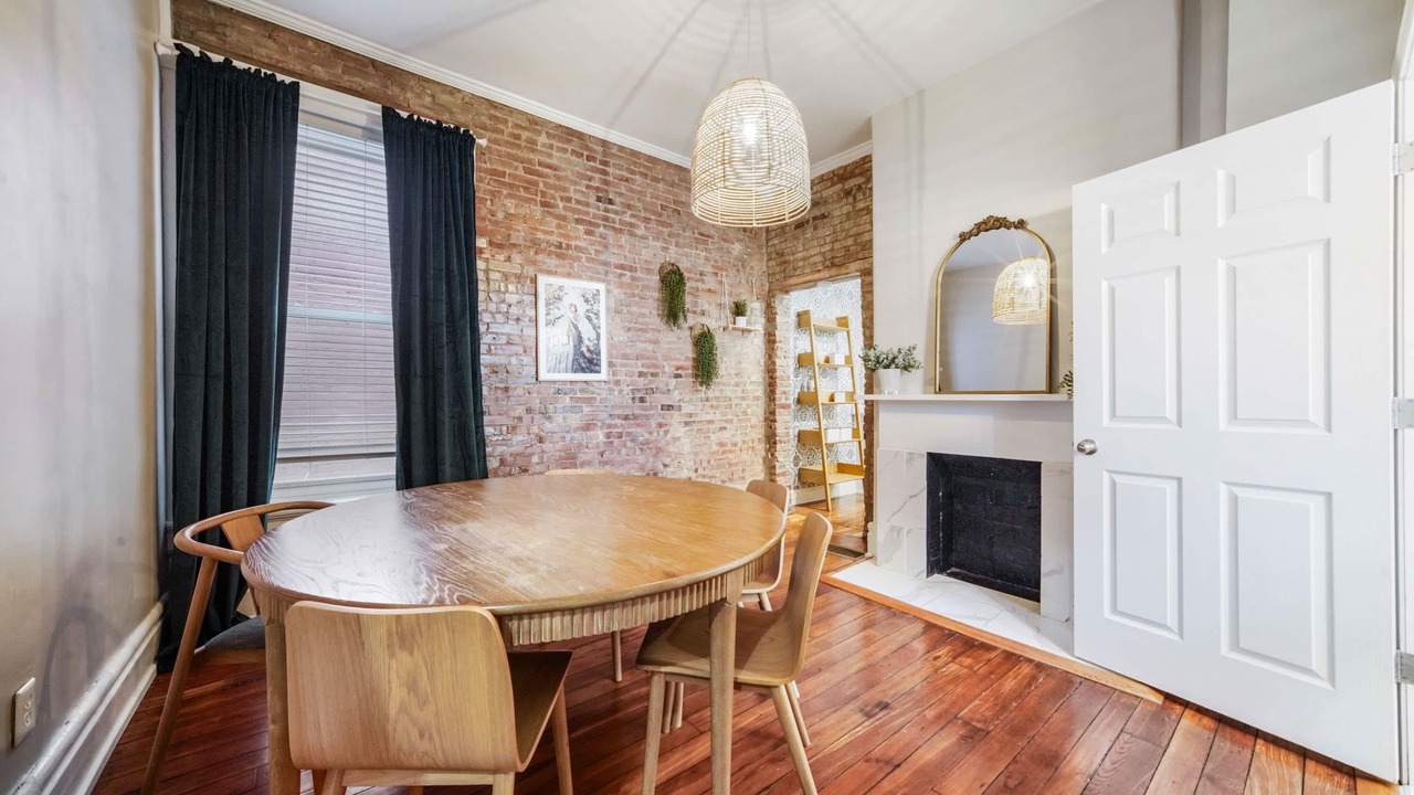 Photo of Bedroom in Shelby Park