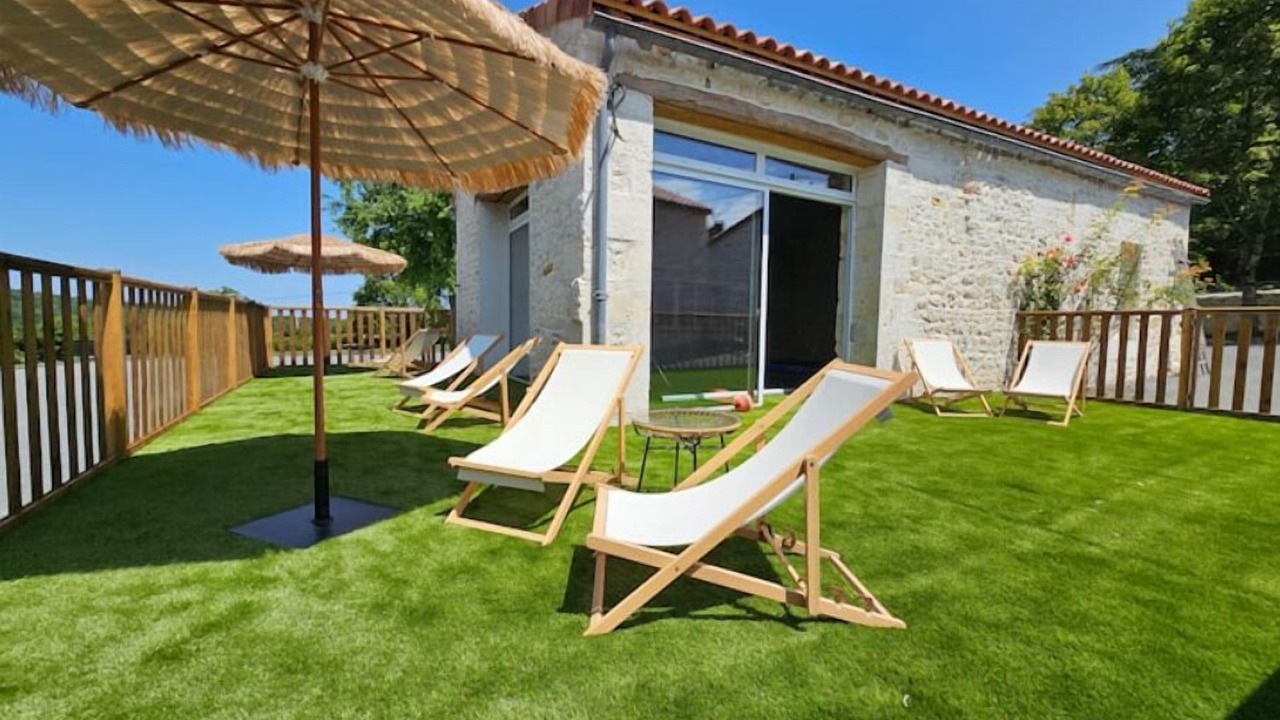 Photo of Patio Balcony in Vouzan