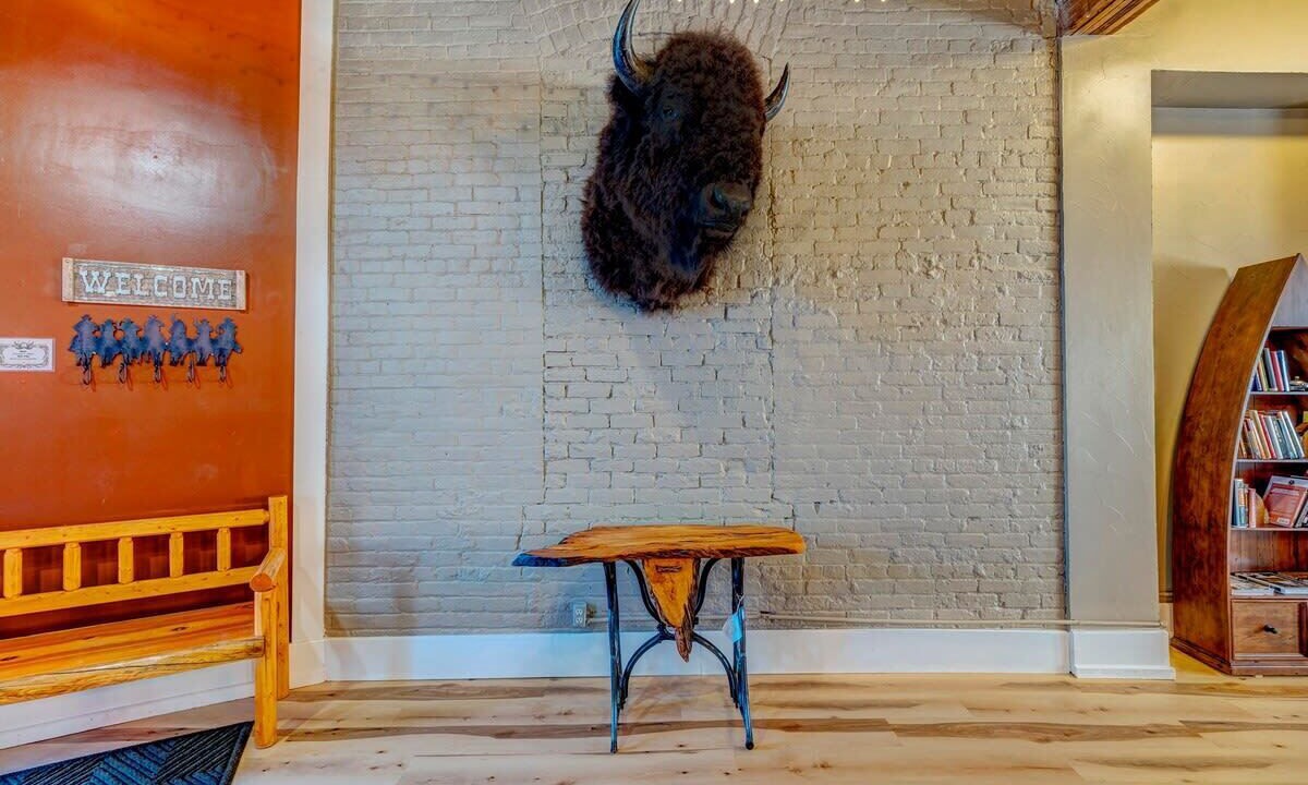 Photo of Others in Sheridan