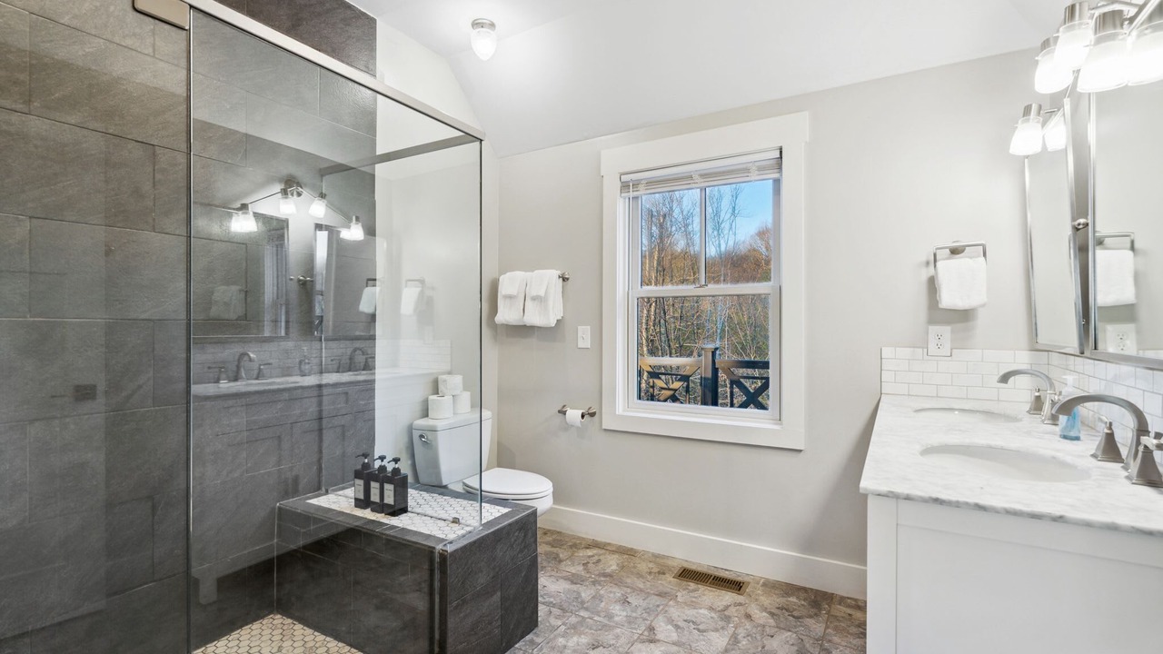 Photo of Bathroom in Wolf Laurel